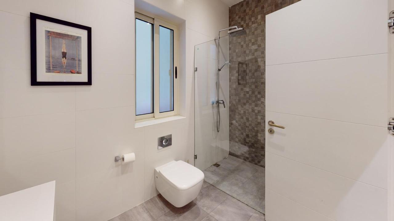 Spacious 3 Bedroom Maisonette سليمة المظهر الخارجي الصورة
